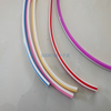 Manchon de tube de bande de guide de silicone de lumière au néon coloré décoratif de profil expulsé adapté aux besoins du client
